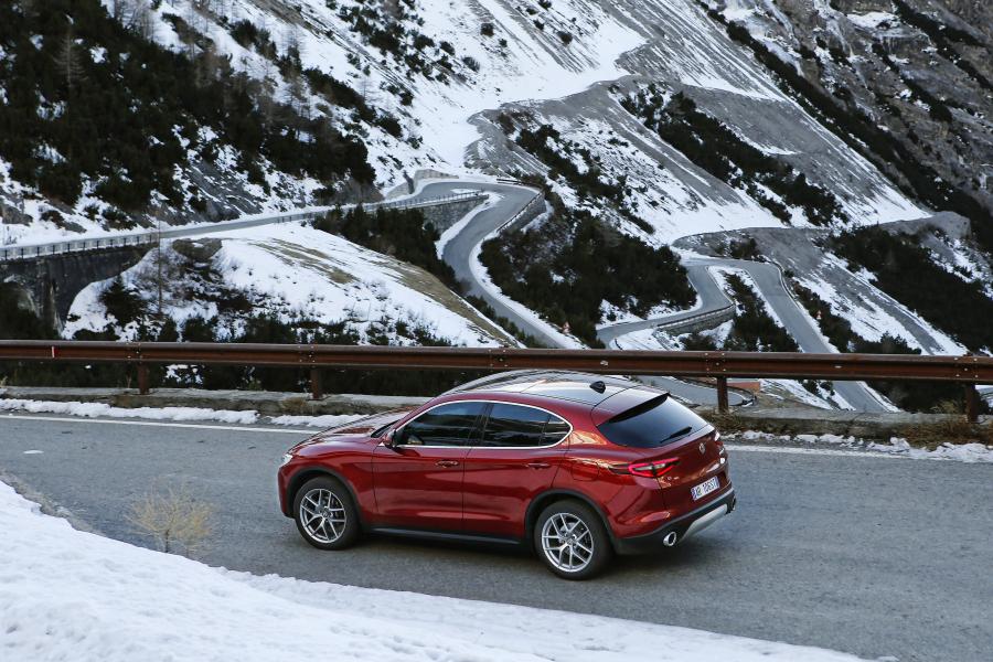  Alfa Romeo Stelvio (949) 2017 года  (WW) (фото 55 из 114)